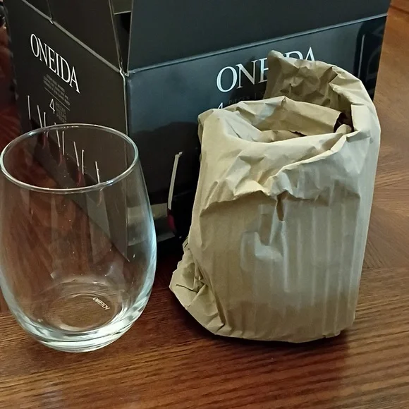 Oneida Clear Stemless Wine Glass Set - Picture 3 of 7